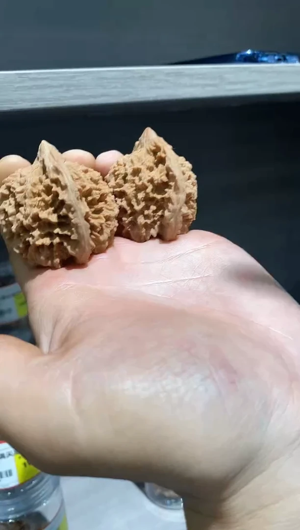 文玩核桃把件微修满天星36-37