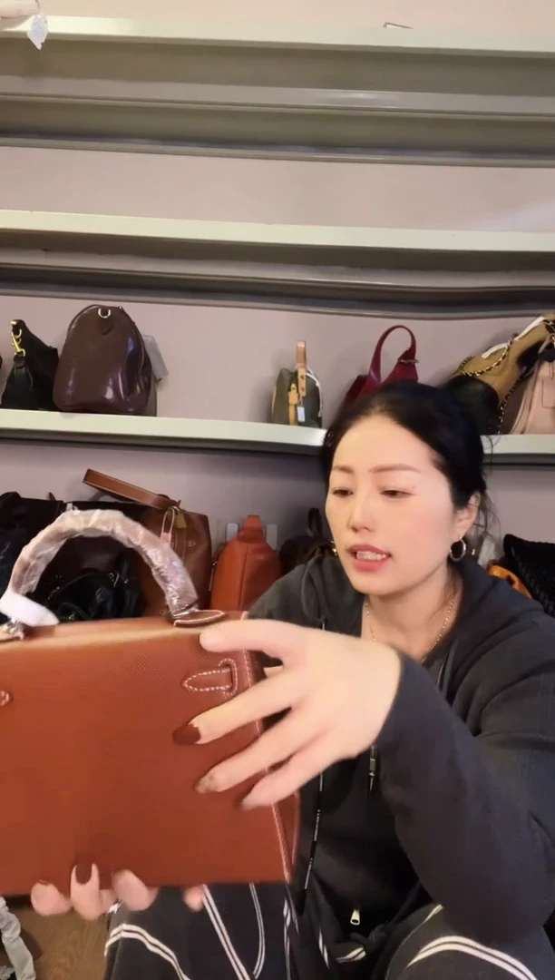 牛皮（革）高端订制时尚百搭女士手提斜跨包