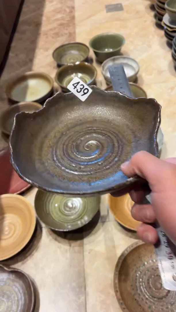 瓷片子*439 黑色手工异形盘1个