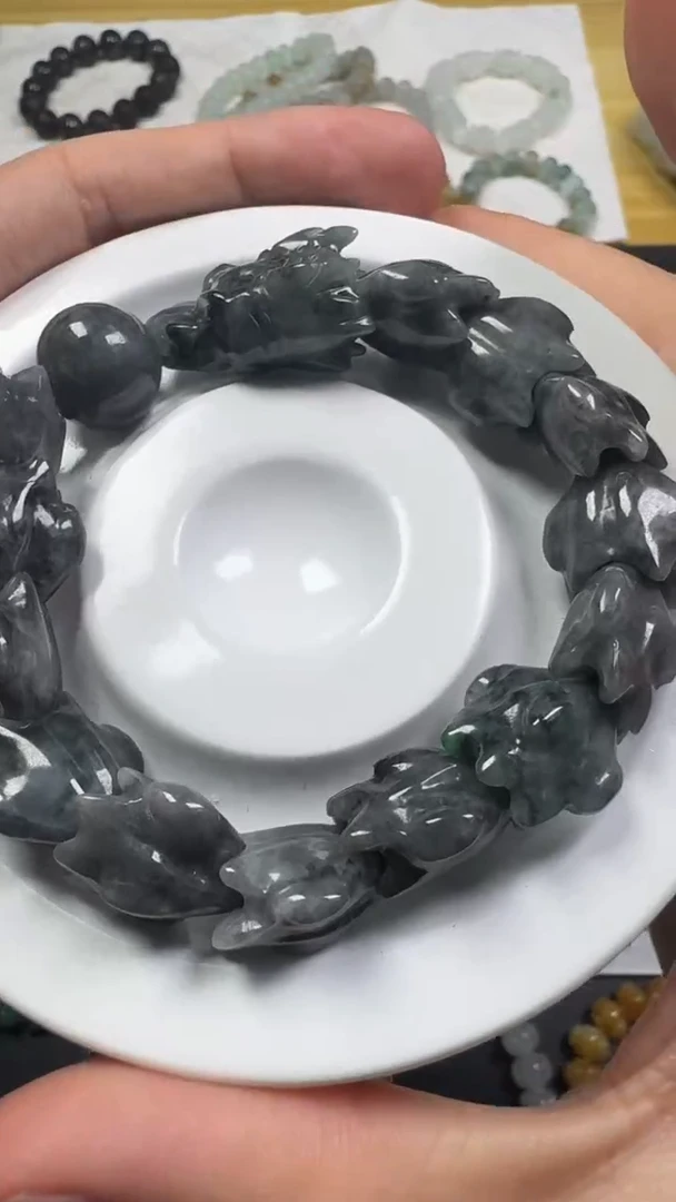 翡翠未镶嵌颈饰【闪购商品】 天然翡翠