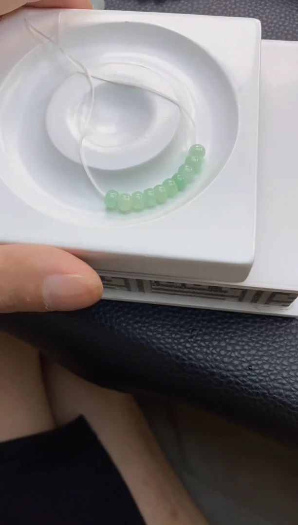 翡翠散珠1天然A货翡翠散珠