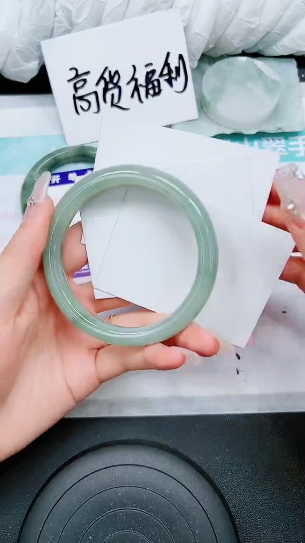 【闪购商品】石英质玉手镯未镶嵌A301-63`64`