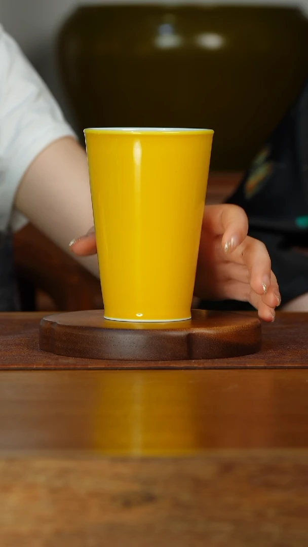 闰火颜色釉帝王黄可乐杯