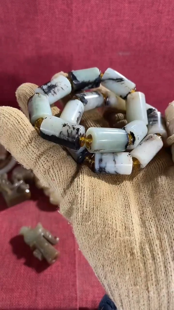 未镶嵌和田玉把件…****。一单一颗