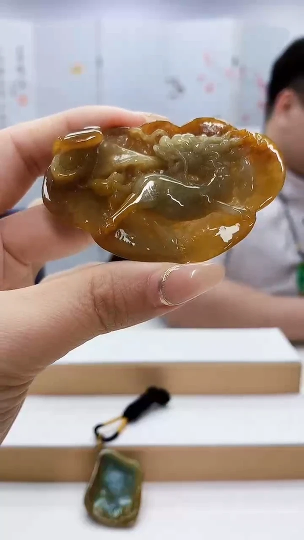 未镶嵌定制翡翠5060ty-毛货挂件183