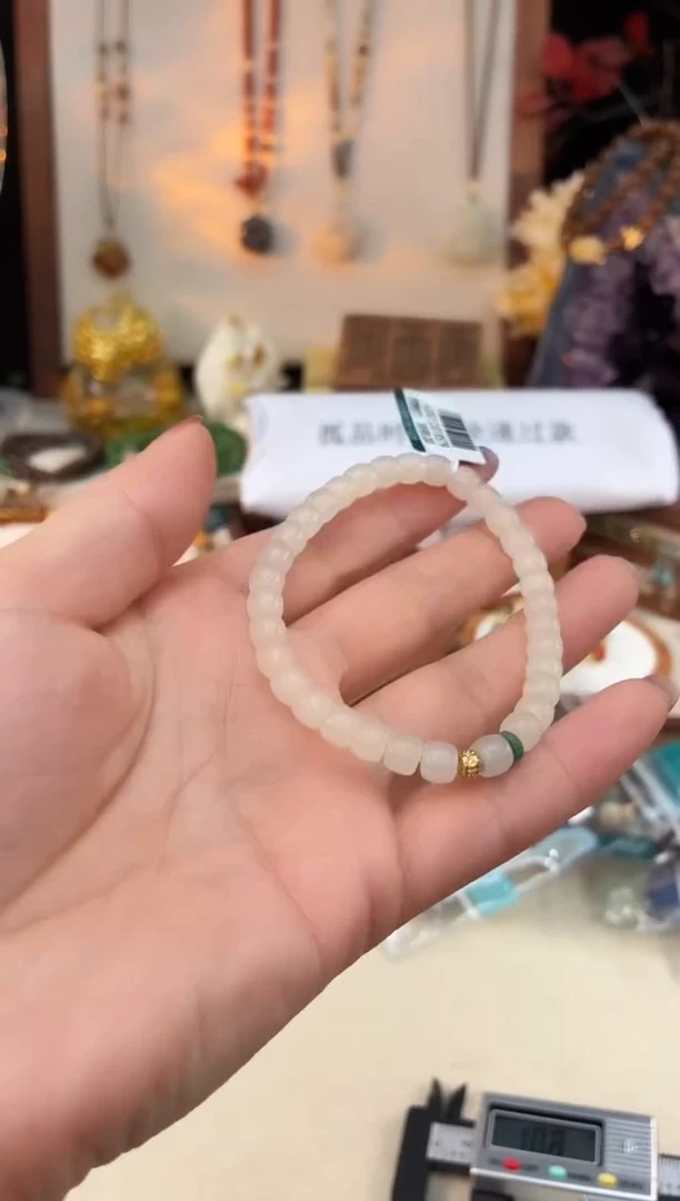 未镶嵌和田玉手饰@@A2921D018579