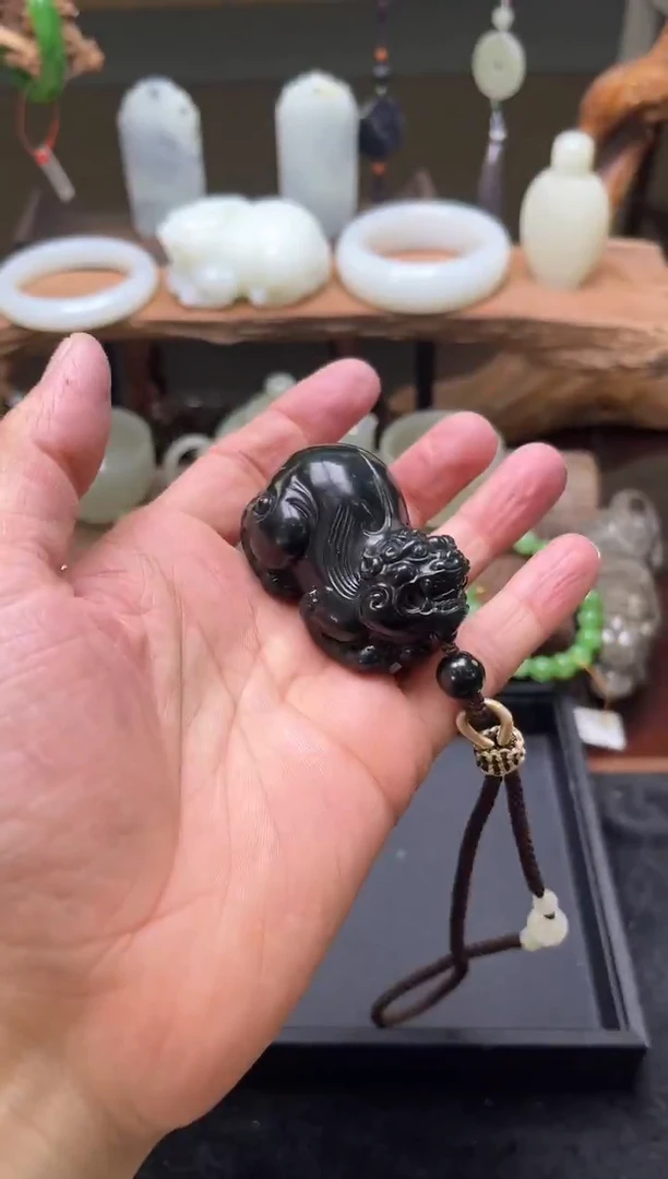 【闪购商品】和田玉手把未镶嵌青海黑青 貔貅