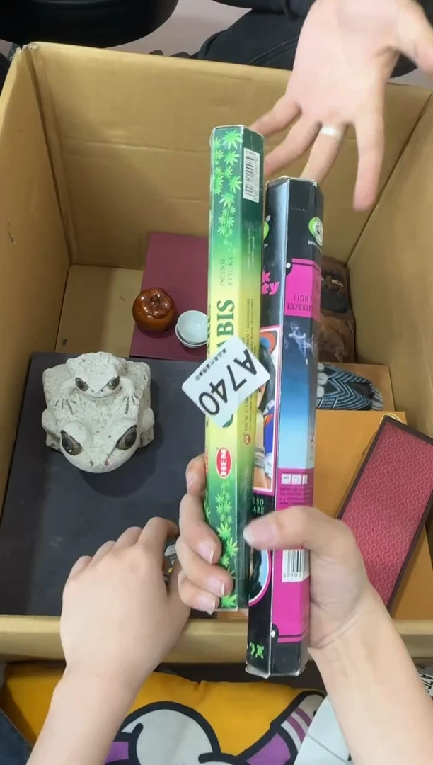 其他老*哥740...中古产品谨慎参拍