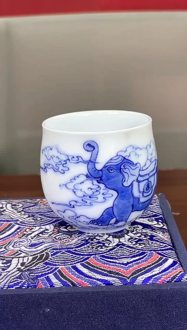 【闪购商品】970函夏非遗朱剑辉青花宝象龙蛋杯