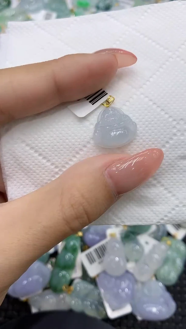 颈饰18K金镶嵌翡翠111111111111