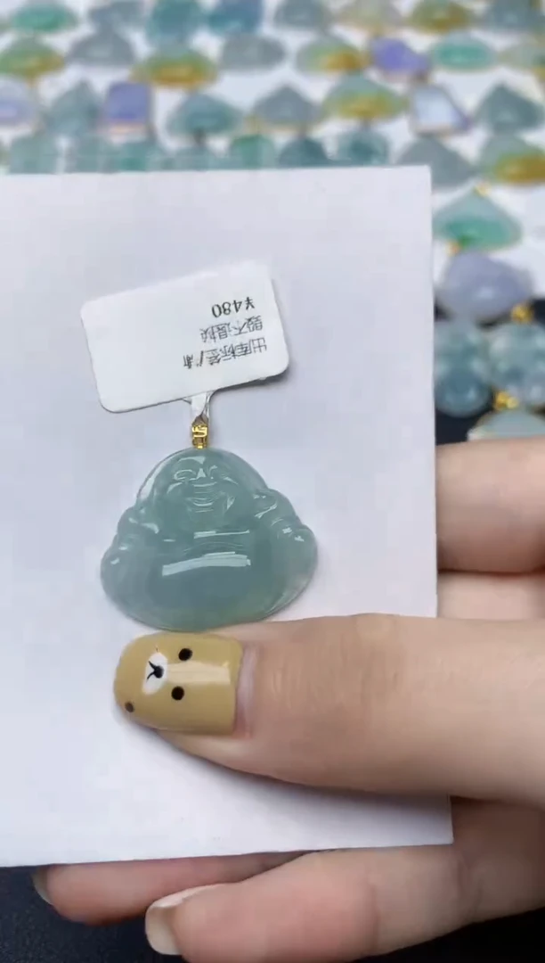 翡翠18K金镶嵌颈饰天然翡翠A货