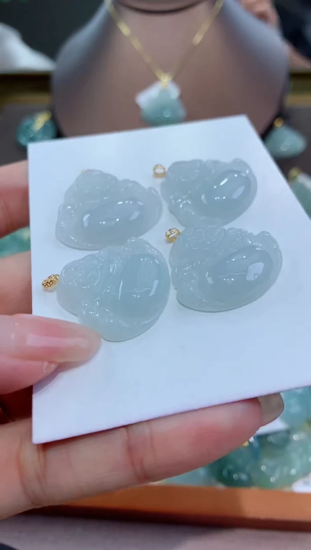 【闪购商品】翡翠颈饰18K金镶嵌多样性发其一
