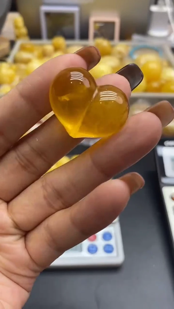 琥珀未镶嵌珠宝奇石2902