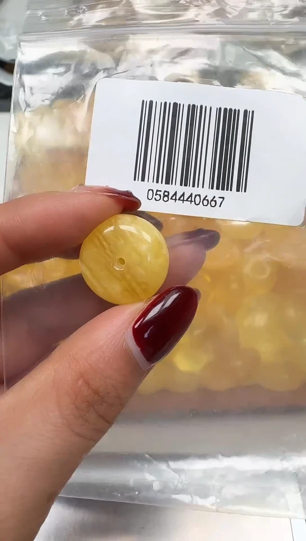 裸石琥珀未镶嵌如图