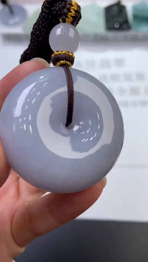 未镶嵌挂件翡翠377435   多人