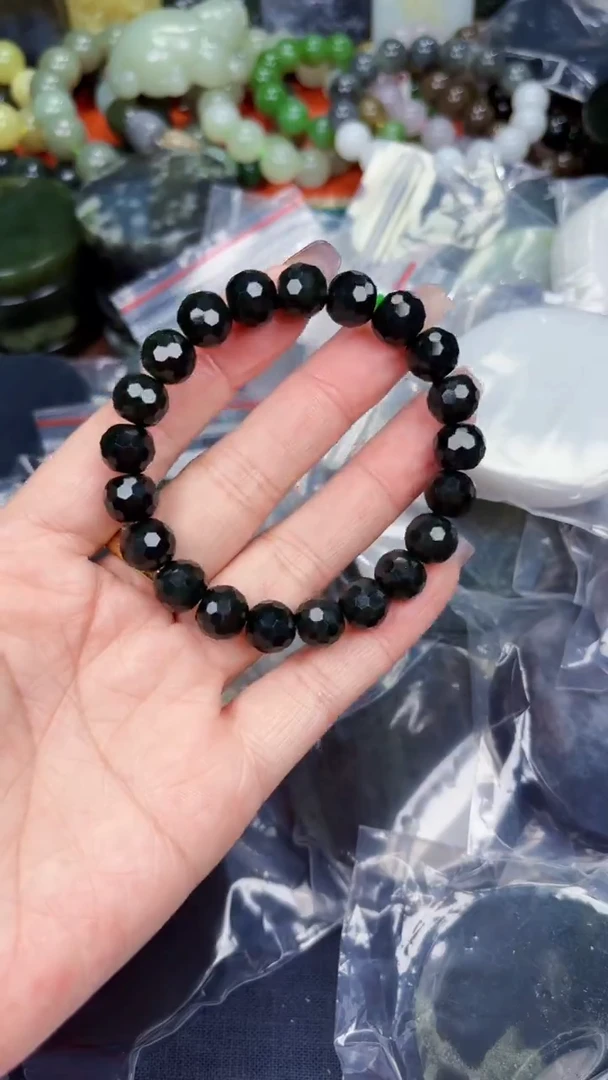 颈饰未镶嵌和田玉和田玉