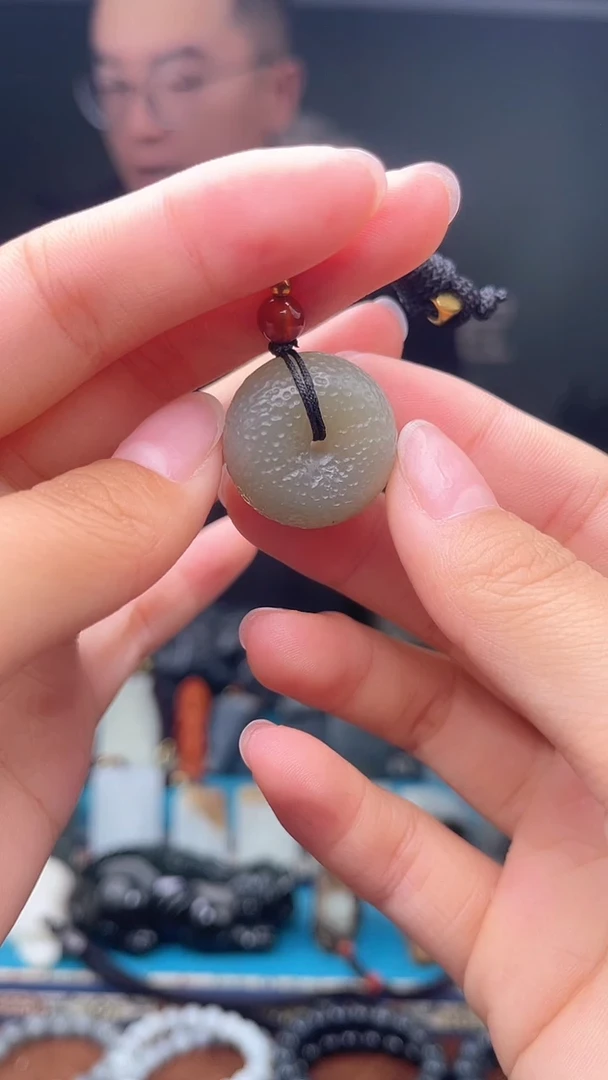 未镶嵌和田玉挂件1