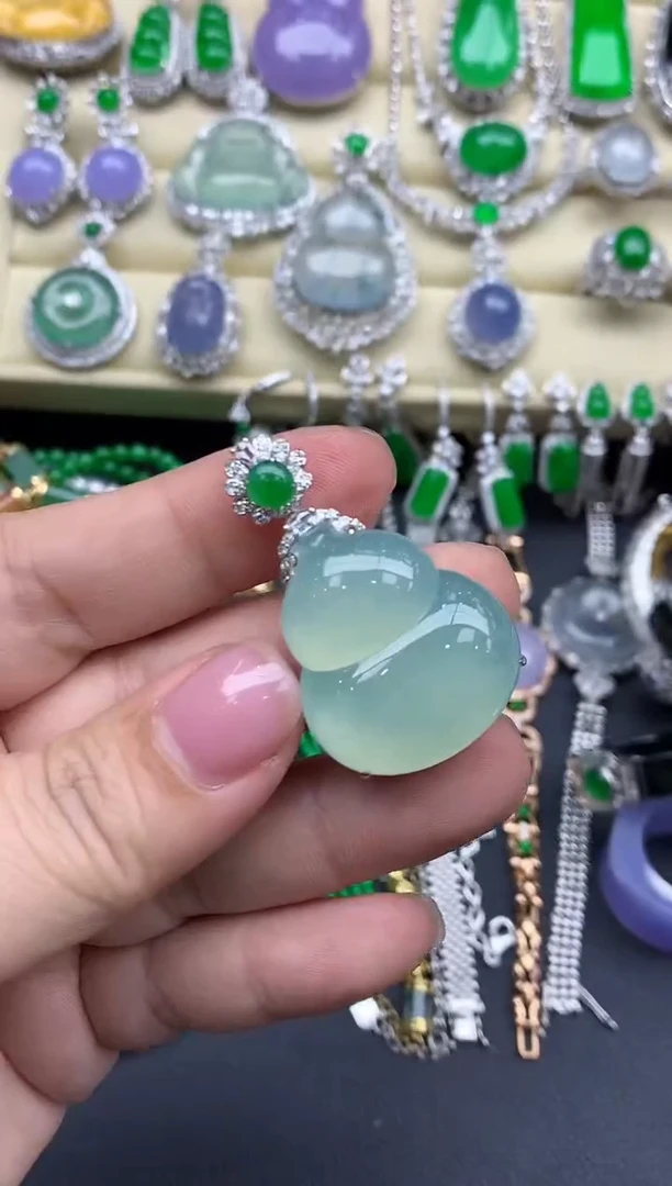 【闪购商品】翡翠颈饰18K金镶嵌597-中国好珍宝