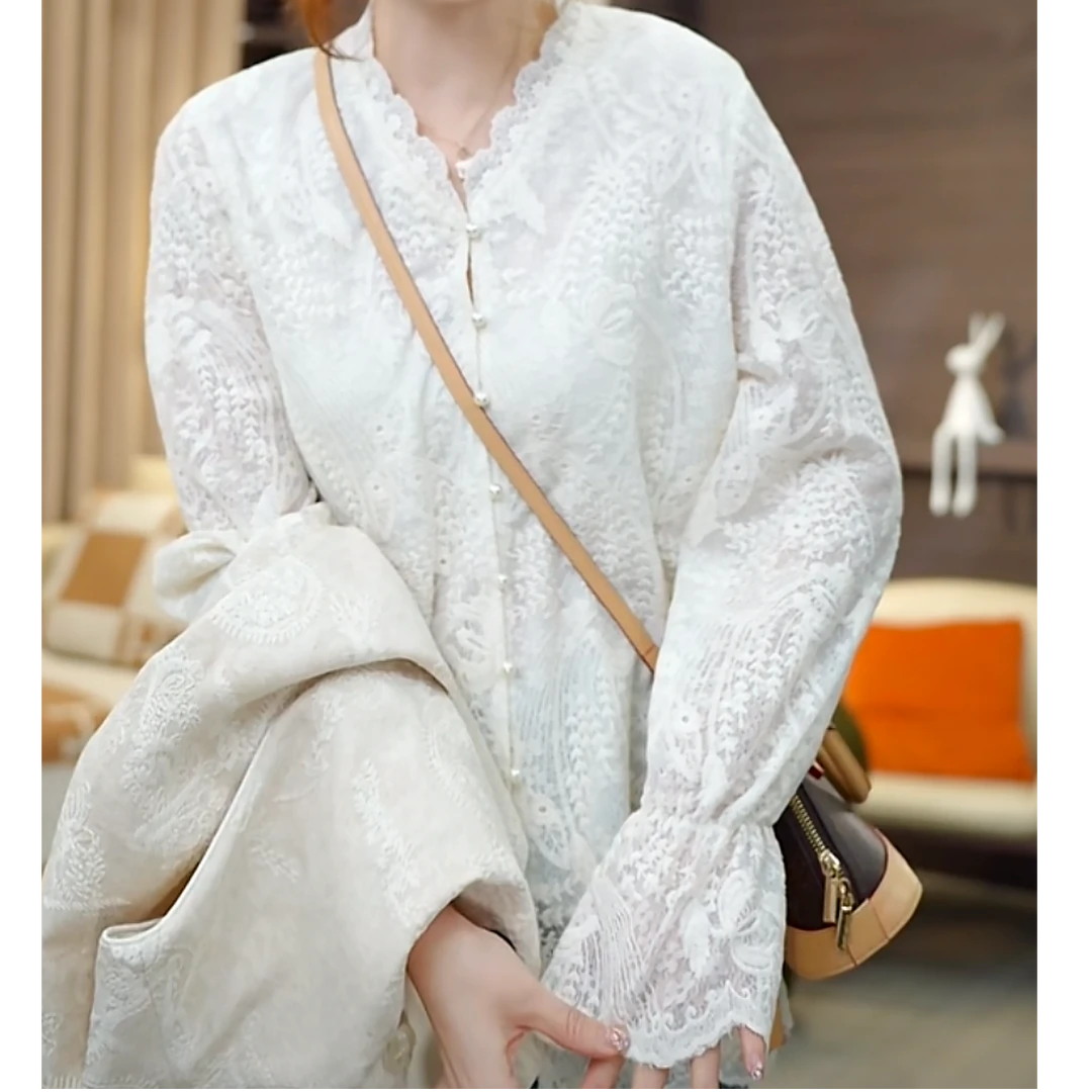 蕾丝衬衫2025春季新款法式高级感设计感气质减龄宽松中长款衬衣