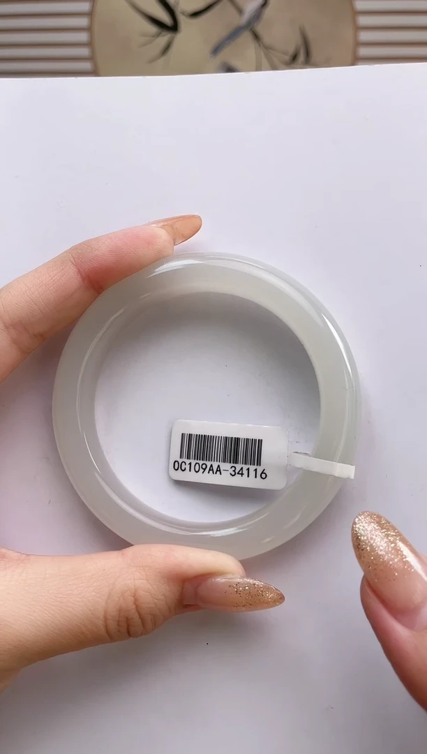 未镶嵌手镯和田玉是****）56+