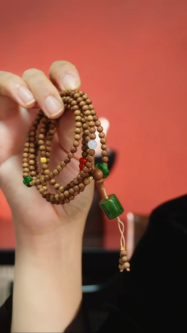 18K金镶嵌手链和田玉手串