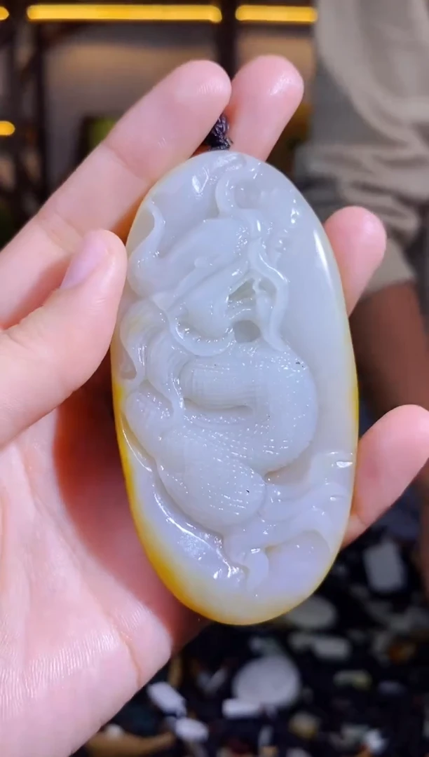 颈饰未镶嵌和田玉1