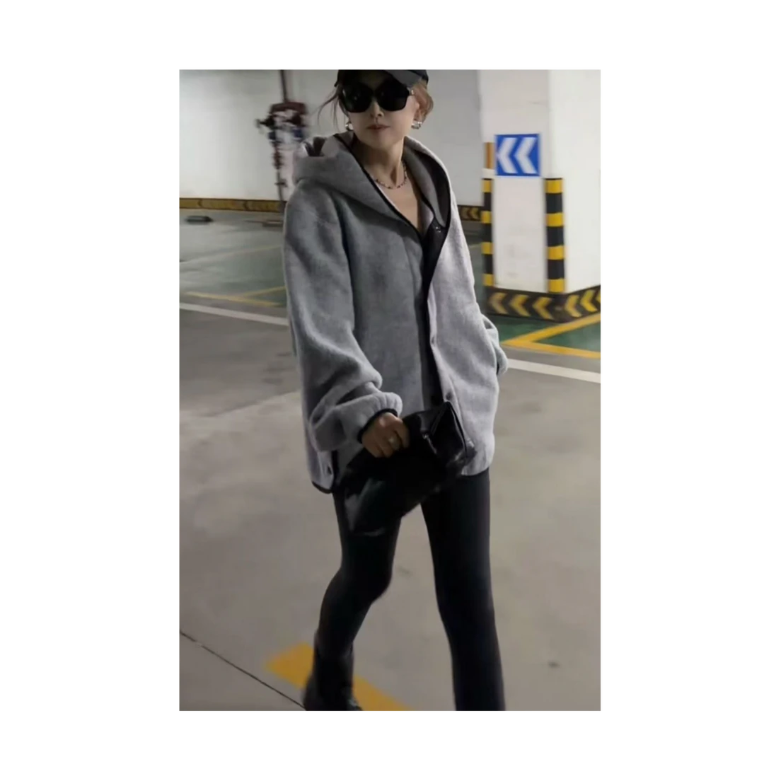 SANHA&MIYA《羊毛连帽外套》70羊毛软呢感排扣可调侧开叉大连帽女款