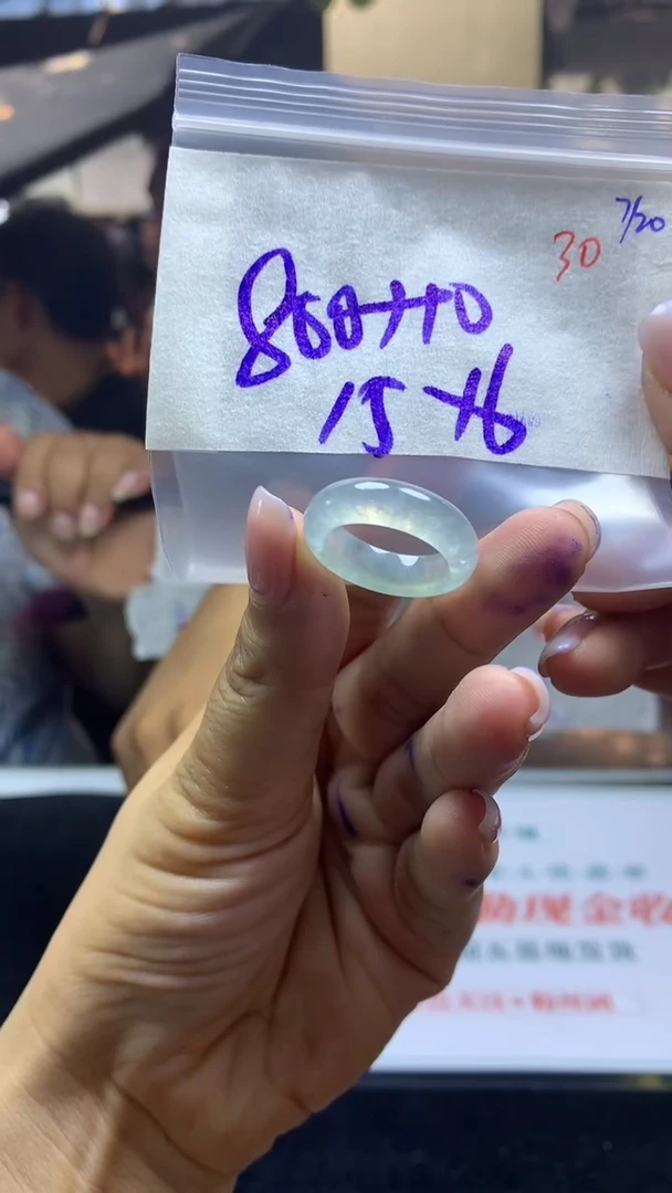 定制翡翠未镶嵌毛货需精细抛光拍一发一