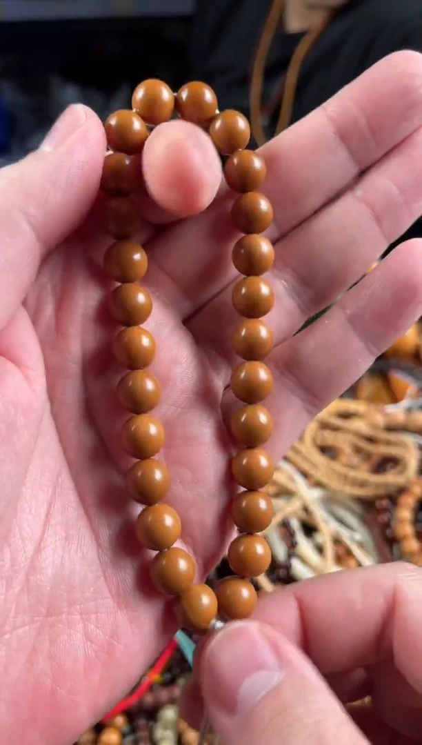 吊坠猴头核桃?****a王胖子文玩工作室定向
