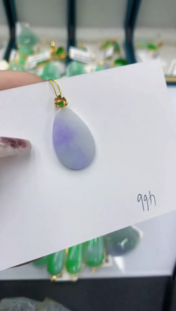 颈饰18K金镶嵌翡翠11111