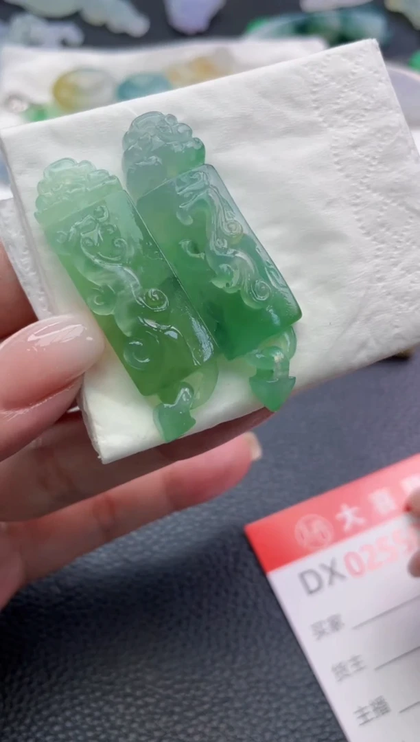 定制翡翠未镶嵌思*珠子