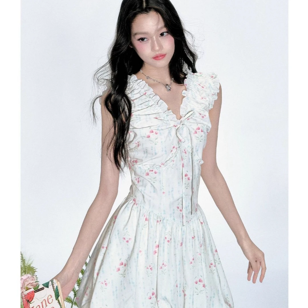 蓝色桔梗 度假风V领收腰碎花花苞裙连衣裙女夏甜美荷叶边公主裙