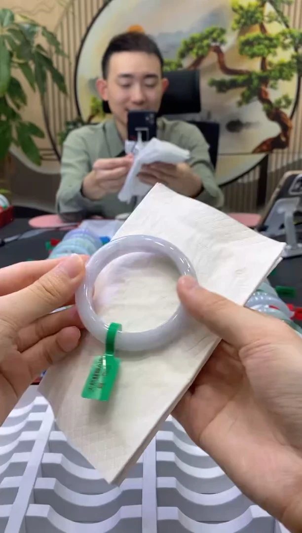 未镶嵌手镯翡翠7502