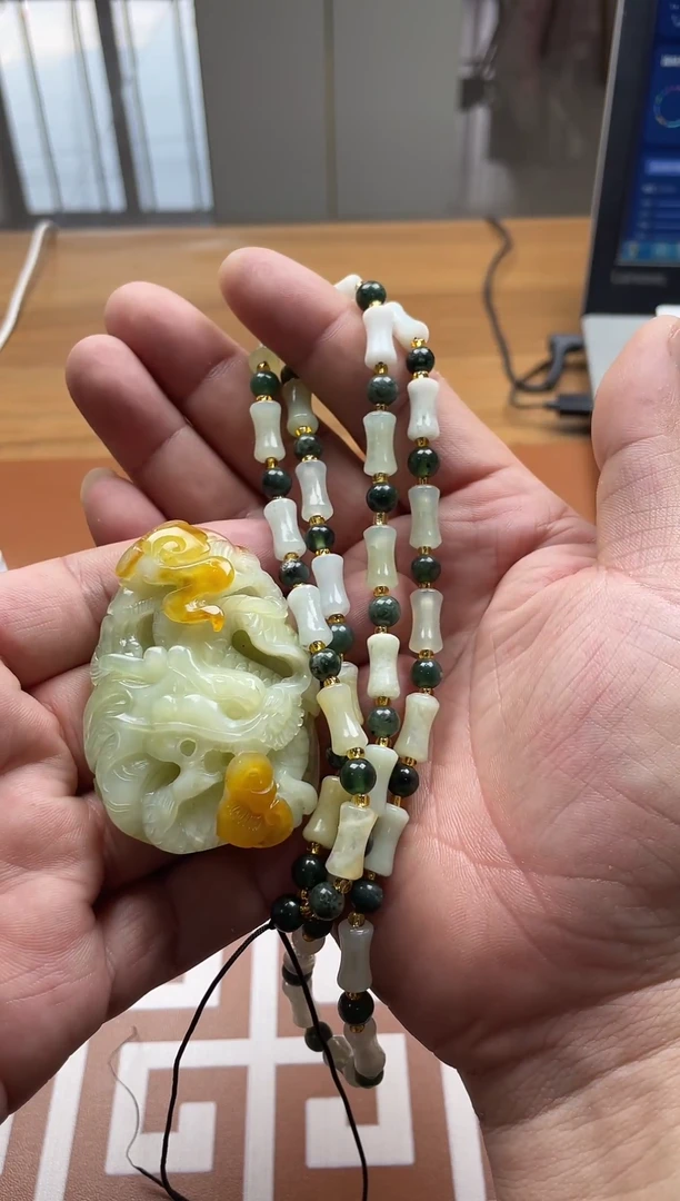 未镶嵌岫玉颈饰多样性发货一件