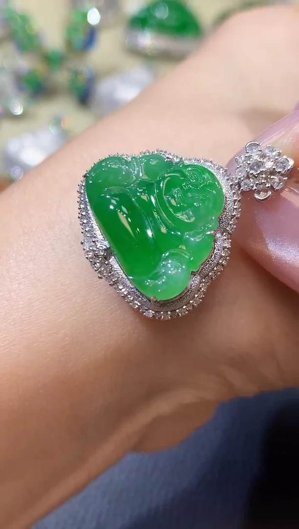 【闪购商品】翡翠吊坠(不含链)18K金镶嵌D29