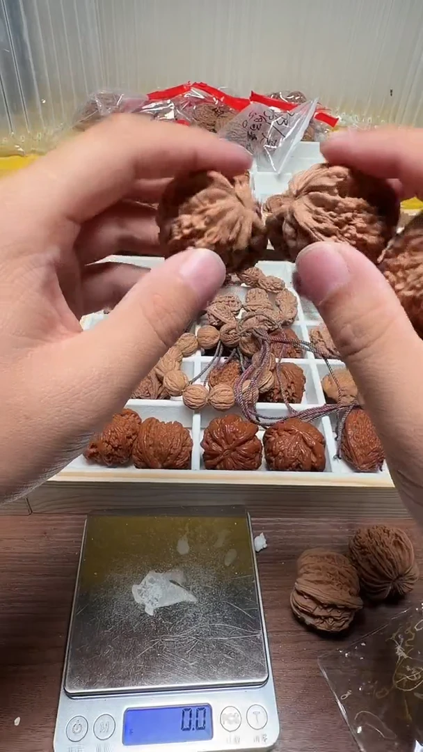 把件文玩核桃中*2对