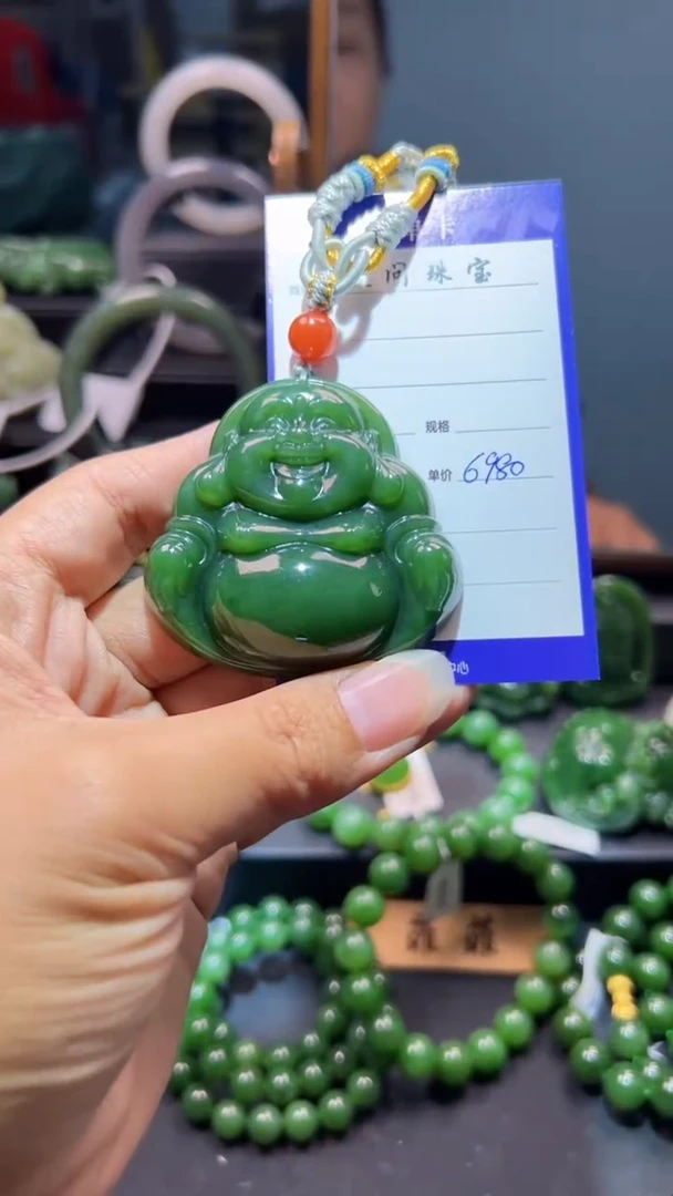 和田玉（碧玉）未镶嵌颈饰1