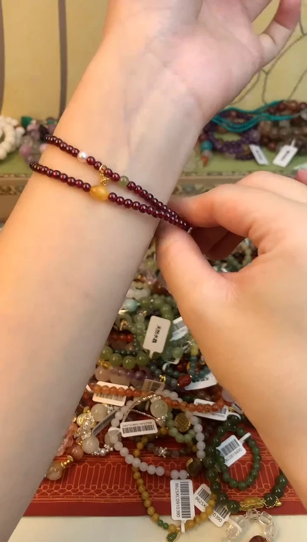 未镶嵌手链石榴石441