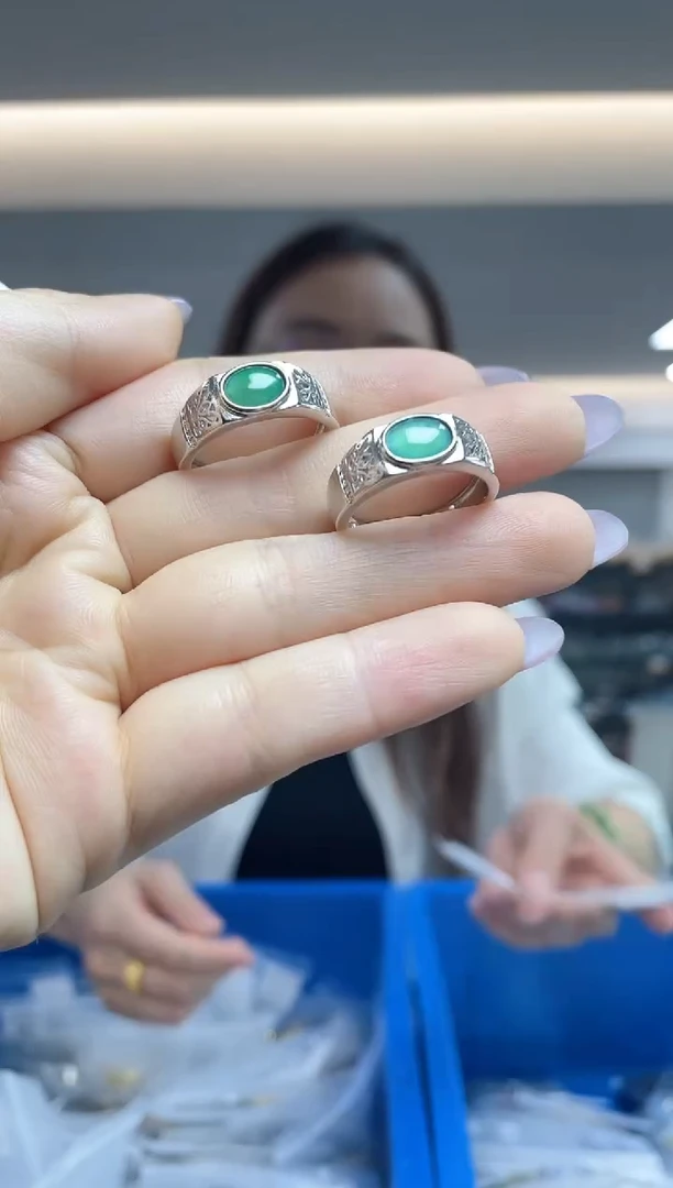 翡翠戒指未镶嵌（多样性发一件）