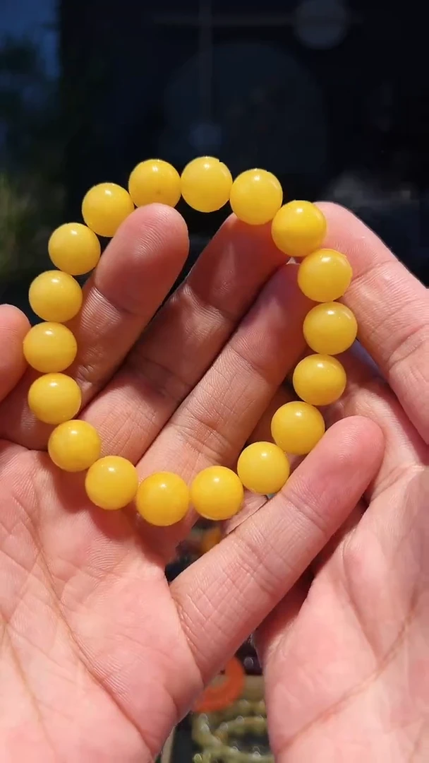 【闪购商品】蜜蜡手串未镶嵌11+(鸡油黄)