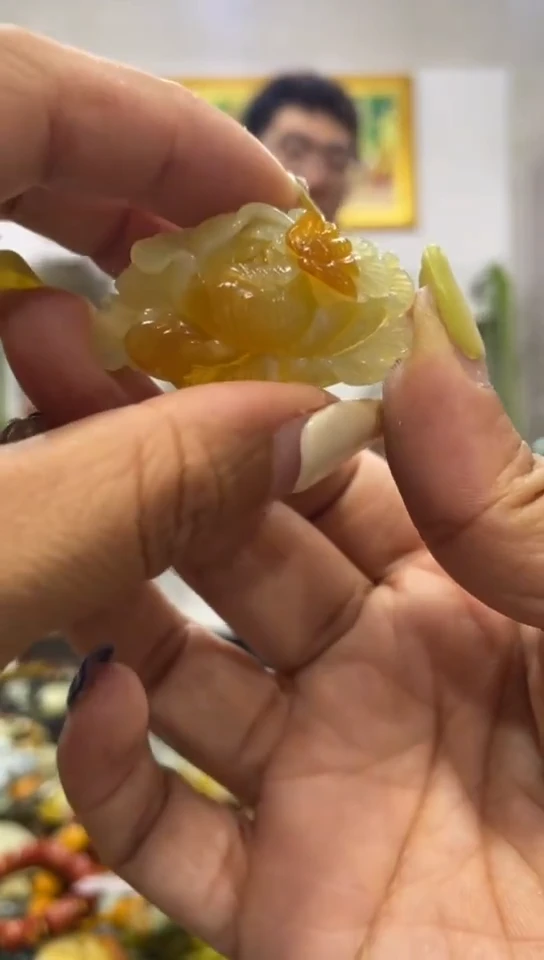 未镶嵌岫玉吊坠