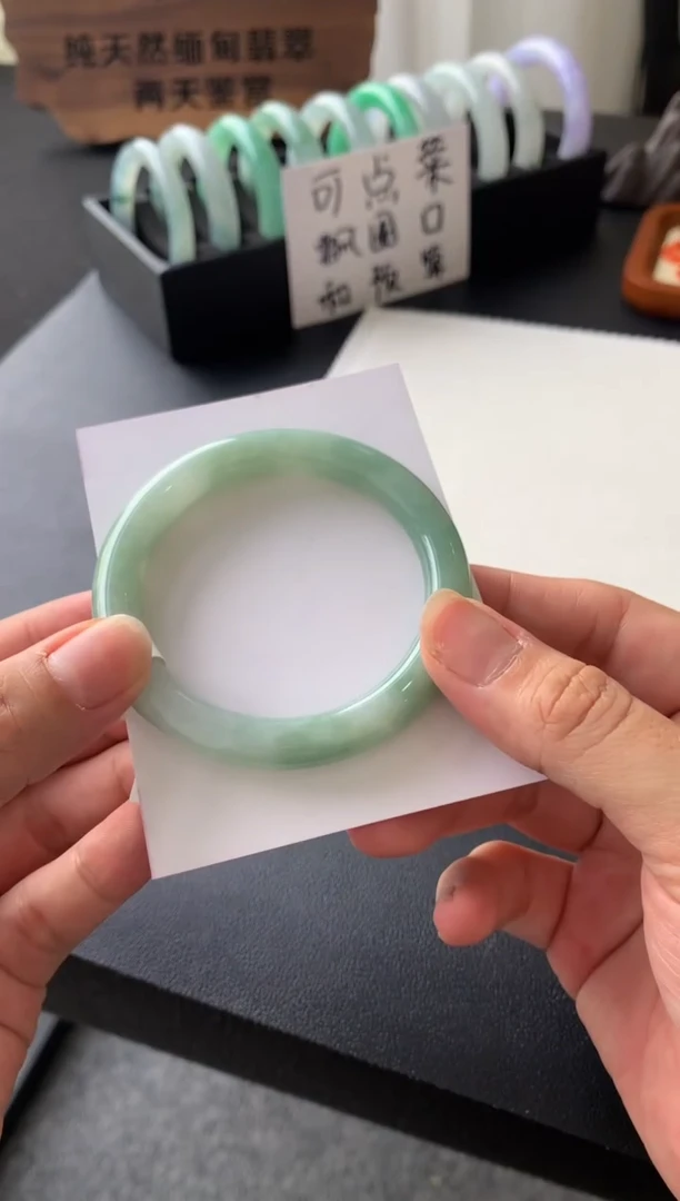 未镶嵌手镯翡翠53.6圆条