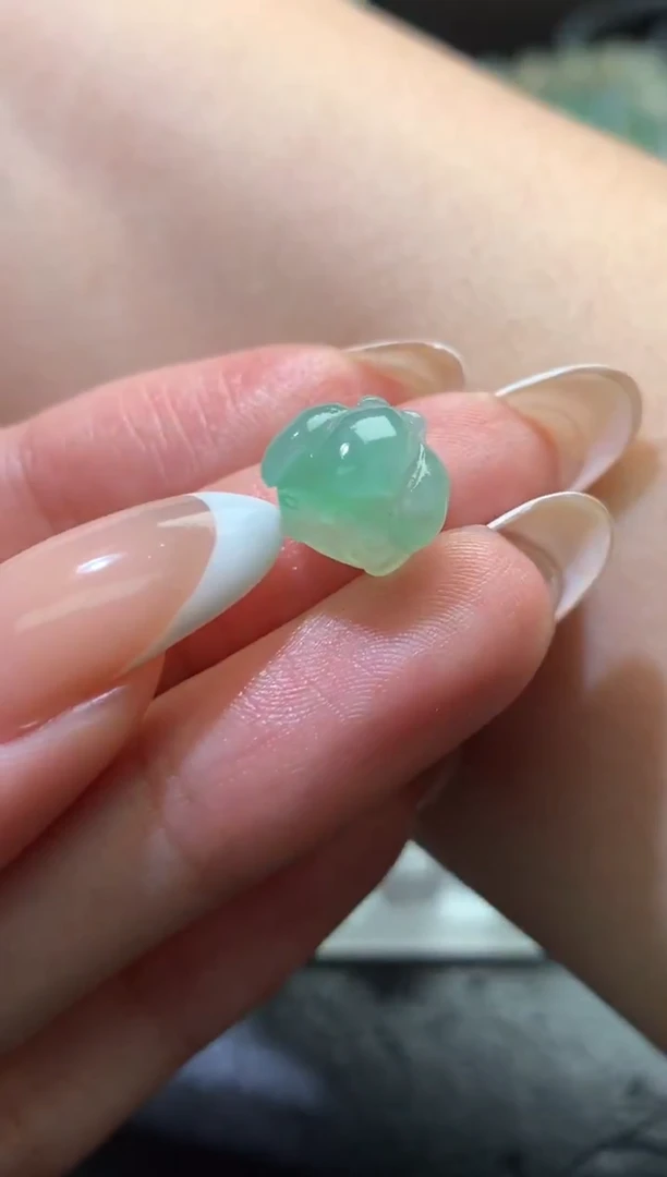 未镶嵌定制翡翠毛货