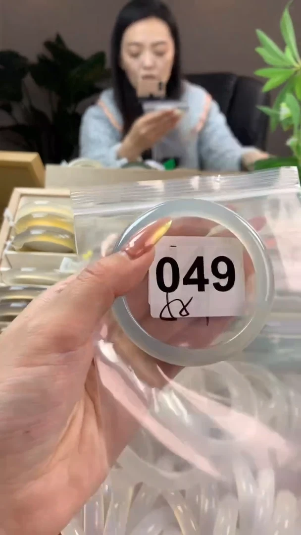 【闪购商品】玛瑙/玉髓手镯未镶嵌049
