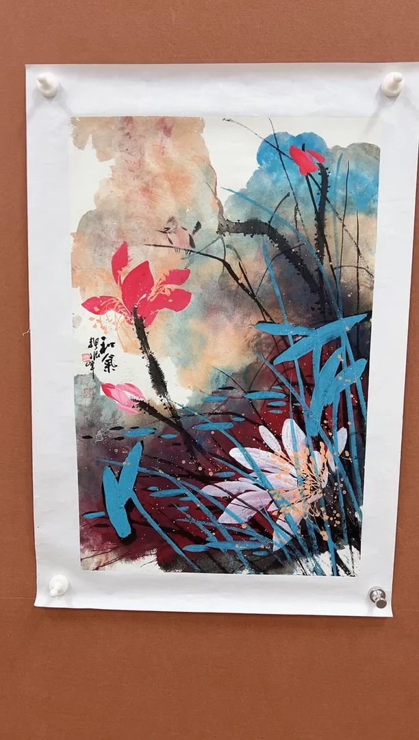 国画李文峰四尺三开亮彩荷花