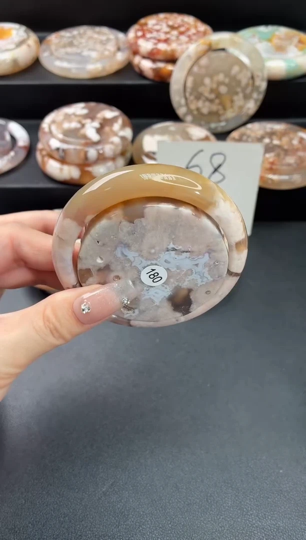 手镯玛瑙/玉髓未镶嵌石英质玉59圈(赠送镯心)58/59圈带建议拍大