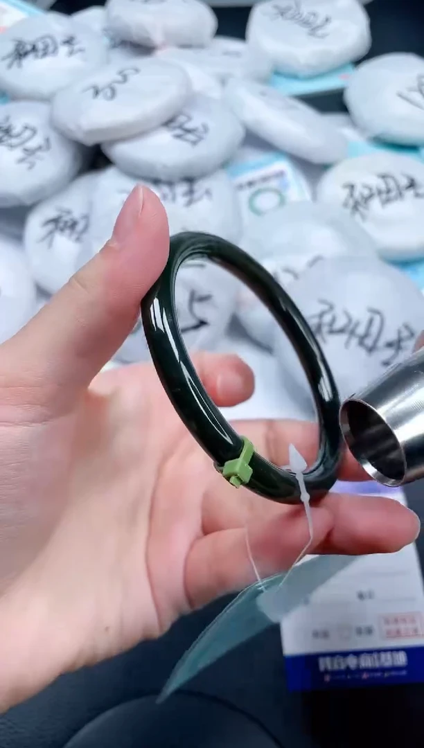 和田玉手镯未镶嵌26V246-61