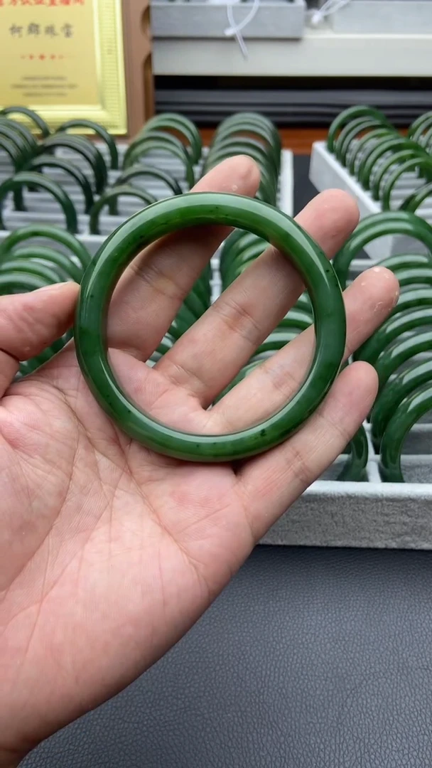 未镶嵌手镯和田玉（碧玉）58-64.2