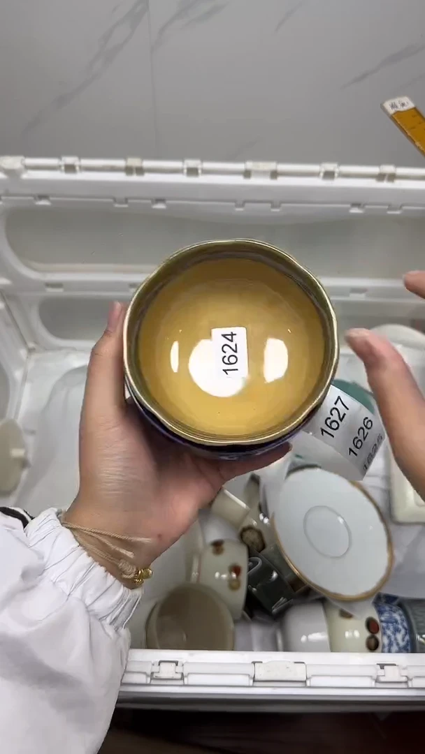 【闪购商品】1624回流瓷器默认微瑕，18.8包邮