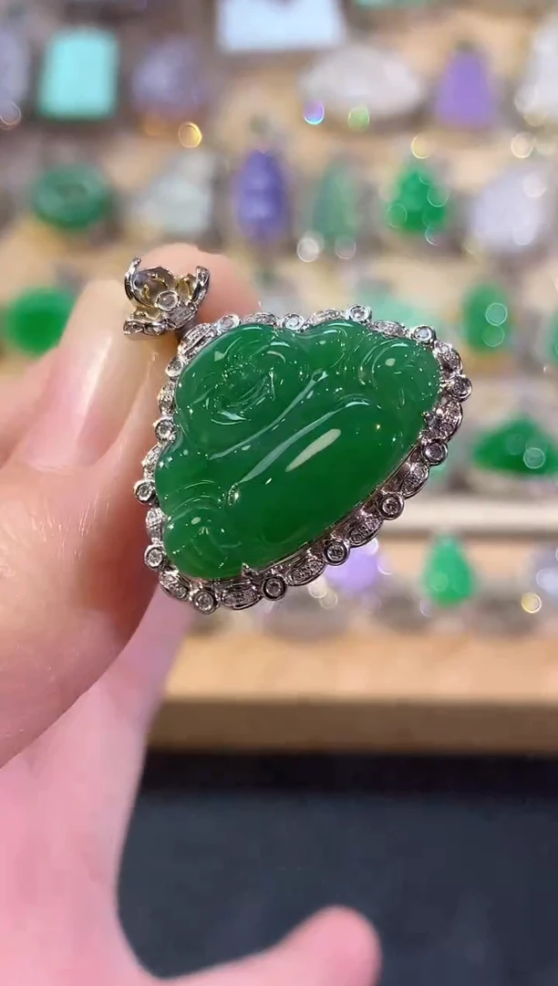 吊坠(不含链)18K金镶嵌翡翠冬日珠宝E63